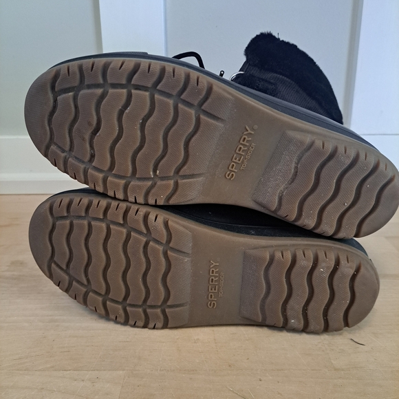 Sperry Women’s Faux Fur Black Winter Boots Size 7 - Picture 4 of 6